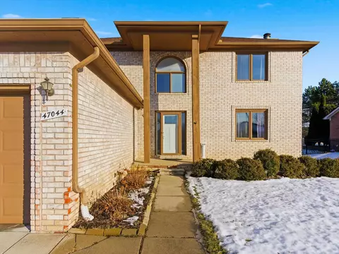 47044 Pamela, Macomb, MI 48044 photo 2