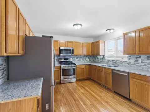 47044 Pamela, Macomb, MI 48044 photo 12