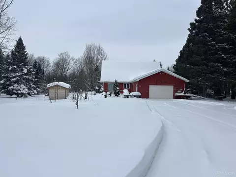 5213 Pine, Chatham, MI 49816
