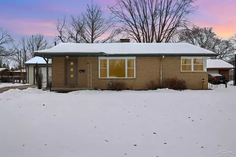 1308 N Dewitt, Bay City, MI 48706