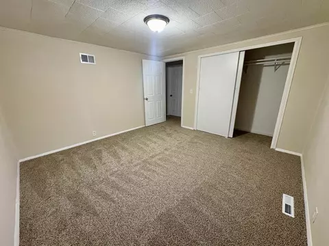 Bedroom - 3200 Amelia, Flushing, MI 48433 photo 8 of 8