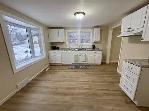 Kitchen - 3200 Amelia, Flushing, MI 48433 photo 1 of 3