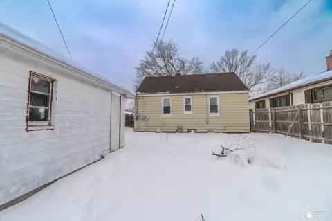 Exterior - 35247 Currier, Wayne, MI 48184 photo 3 of 5