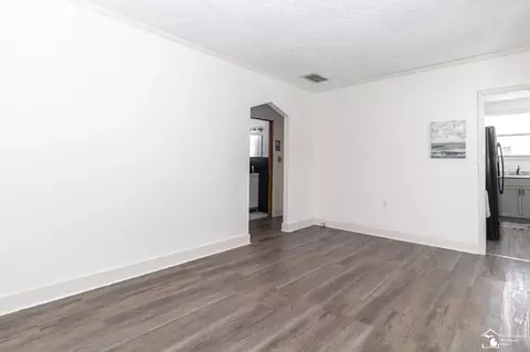 Living - 35247 Currier, Wayne, MI 48184 photo 2 of 2