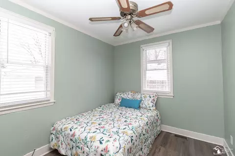 Bedroom - 35247 Currier, Wayne, MI 48184 photo 4 of 6