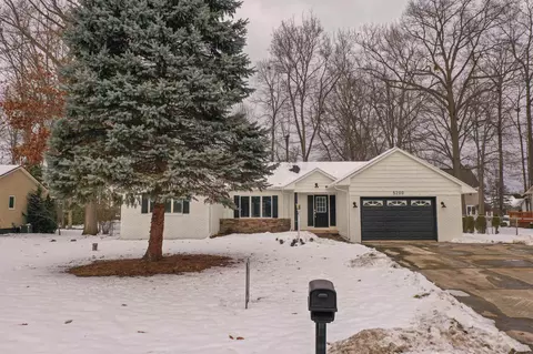 5200 Lin Hl, Swartz Creek, MI 48473