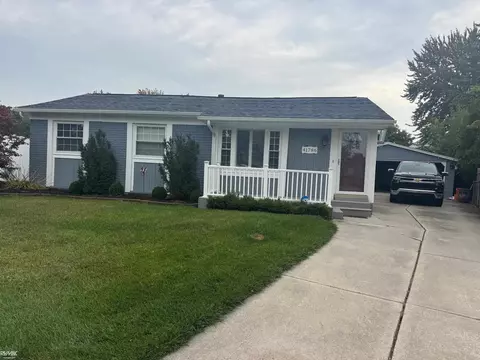 41786 Fonthill, Clinton Township, MI 48038