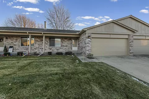 16996 Cristina Ct, Clinton Township, MI 48038