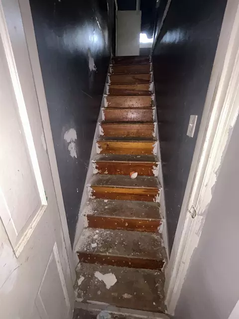 Entry Way - 2302 Copeman, Flint, MI 48504 photo 1 of 4