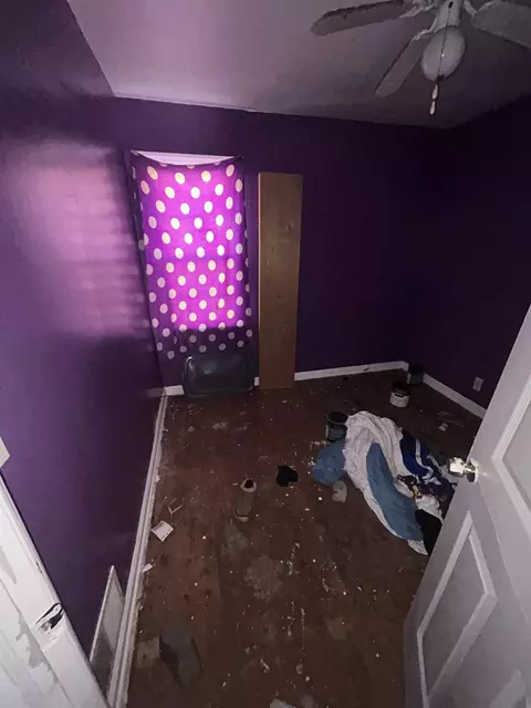 Bedroom - 2302 Copeman, Flint, MI 48504 photo 3 of 6