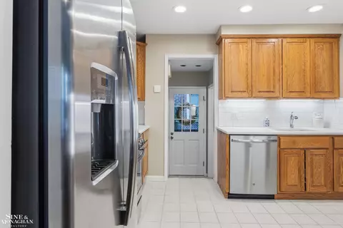 19277 Raymond, Grosse Pointe Woods, MI 48236 photo 11