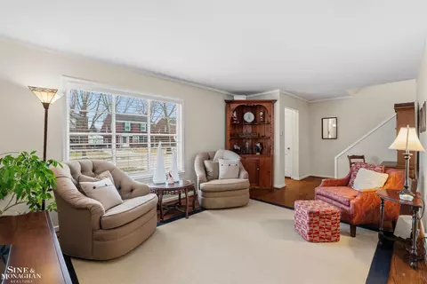 19277 Raymond, Grosse Pointe Woods, MI 48236 photo 4