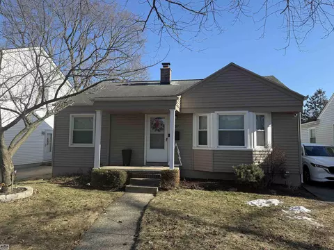 637 S Kenwood, Royal Oak, MI 48067