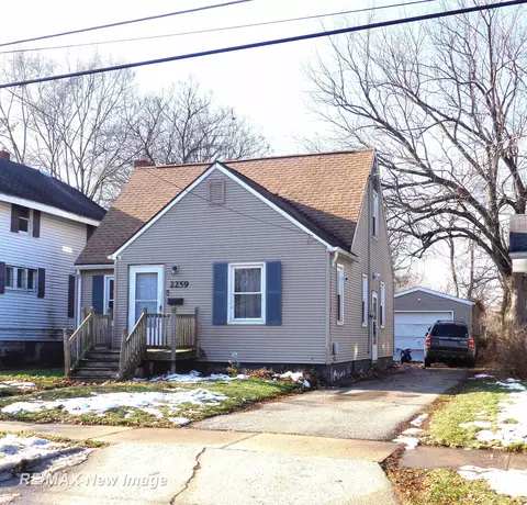 2259 Avon, Saginaw, MI 48602