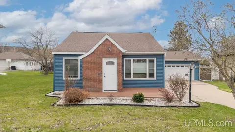 407 Blaine, Iron Mountain, MI 49801