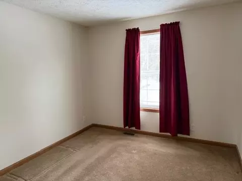 Bedroom - 8100 E Arnold Lk, Harrison, MI 48625 photo 3 of 4