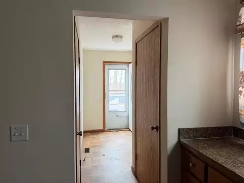 Entry Way - 8100 E Arnold Lk, Harrison, MI 48625 photo 1 of 1