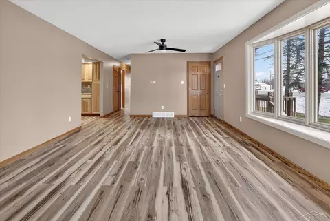 2314 S Huron, Kawkawlin, MI 48631 photo 7