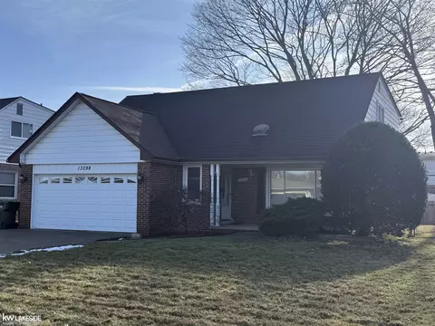 13298 Kozak, Sterling Heights, MI 48312