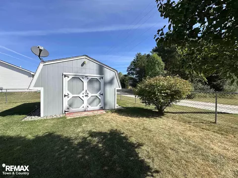 Other - 908 Pheasant, Gladwin, MI 48624 photo 33 of 37