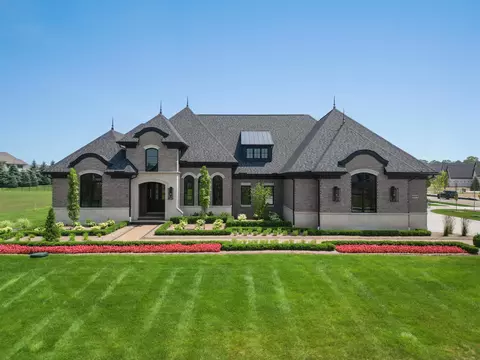 61570 Cotswold, Washington Township, MI 48094