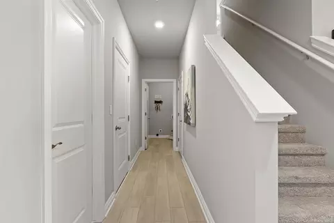 Entry Way - 2245 Chase #107, Howell, MI 48855 photo 2 of 5