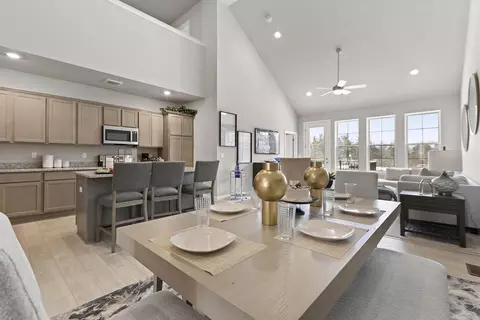 Dining - 2245 Chase #107, Howell, MI 48855 photo 2 of 3