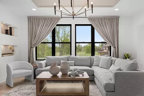 Living - 17189 Stallman, Macomb, MI 48042 photo 2 of 5