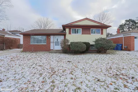 29766 Wagner, Warren, MI 48093