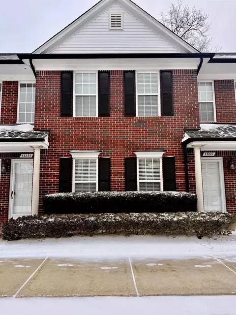 53234 Manchester, Shelby Township, MI 48316
