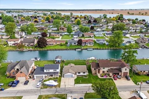 7261 Bluebill, Clay, MI 48001