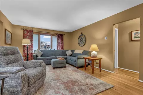 Living - 7261 Bluebill, Algonac, MI 48001 photo 1 of 2