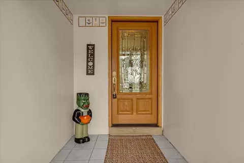 Entry Way - 7261 Bluebill, Algonac, MI 48001 photo 1 of 4