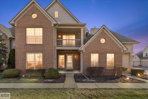 28737 Sheffield Ct, Chesterfield, MI 48047