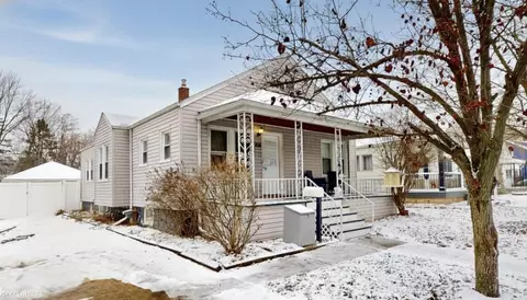 298 Broadacre, Clawson, MI 48017