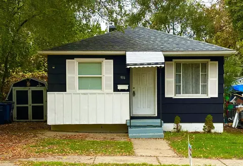 916 Mann, Flint, MI 48503