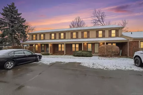 31610 Green Mdw, Warren, MI 48093