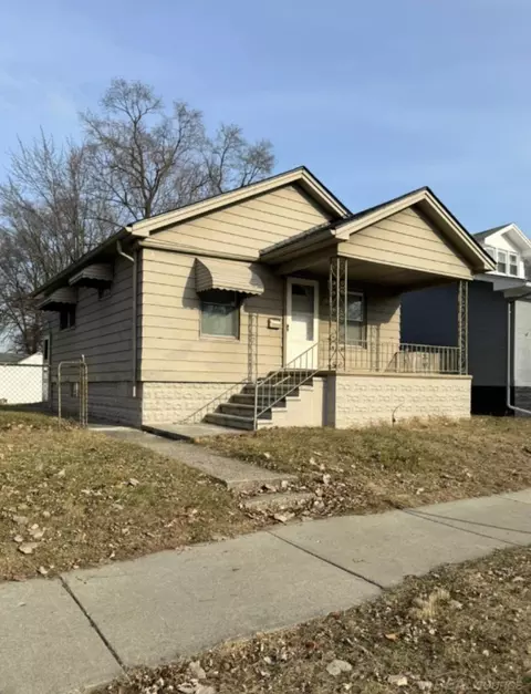 8101 Rivard, Warren, MI 48089