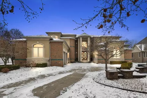 61403 Barclay, Washington, MI 48094