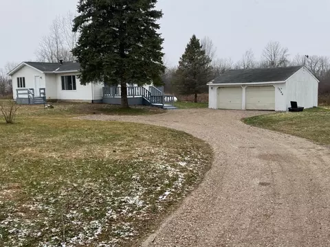 13146 S Reed, Byron, MI 48418