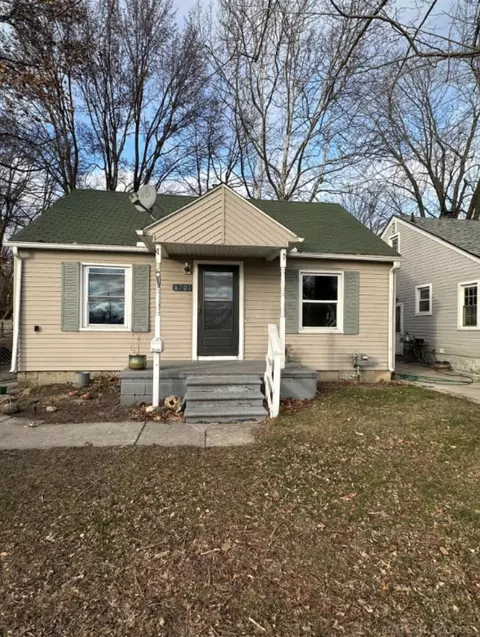8701 Toepfer, Warren, MI 48089