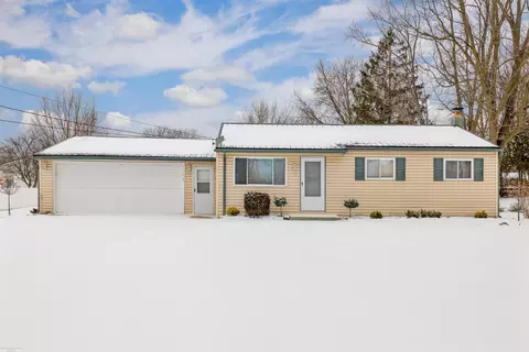 16445 29 Mile Rd, Ray Twp, MI 48096
