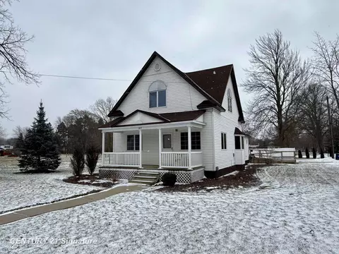 217 Schust, Saginaw, MI 48604