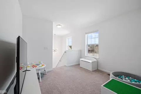 Entry Way - 48284 Stapleton, Macomb, MI 48042 photo 2 of 2