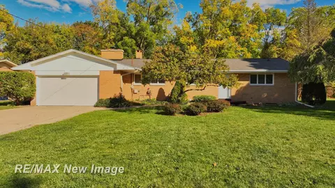1100 Sauk, Saginaw, MI 48638