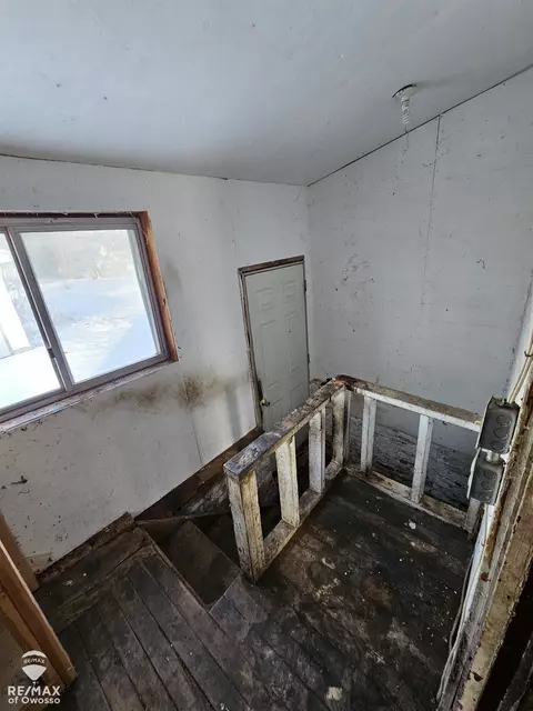 Entry Way - 414 Prindle, Owosso, MI 48867 photo 2 of 2