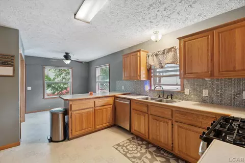 Kitchen - 11791 Bradley, Jerome, MI 49249 photo 1 of 3