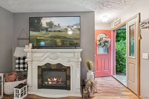 Entry Way - 11791 Bradley, Jerome, MI 49249 photo 1 of 2