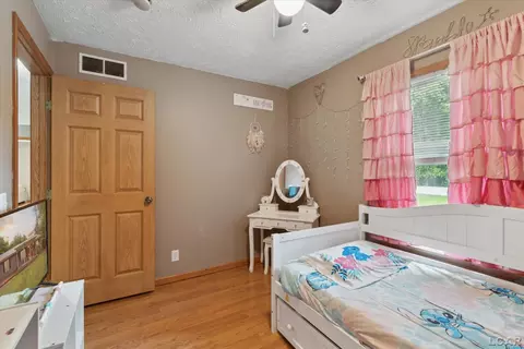Bedroom - 11791 Bradley, Jerome, MI 49249 photo 4 of 7