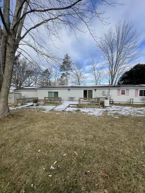 4690 E Herrick, Clare, MI 48617